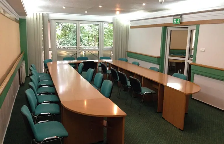 Hotel Dobieszków - zdjęcie 1