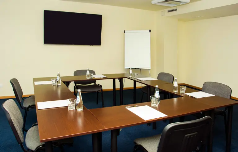 Ośrodek Konferencyjno-Wypoczynkowy Hyrny - zdjęcie 1