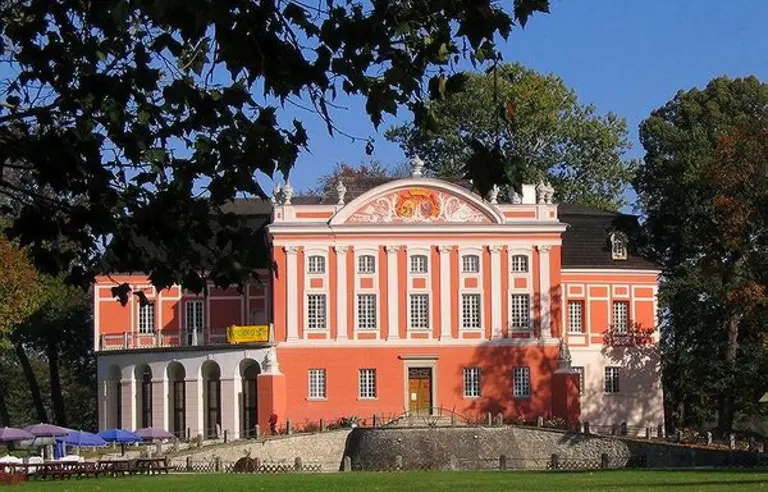 Zespół Pałacowy w Kurozwękach Staszów konferencje