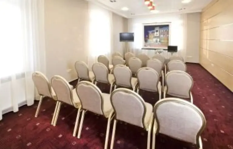 Hotel Panorama Mszczonów - photo 1