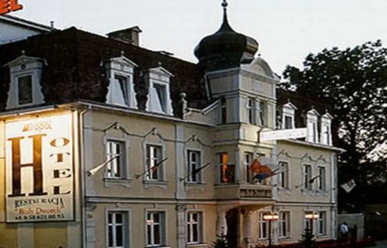 Hotel Biały Dworek - photo 1