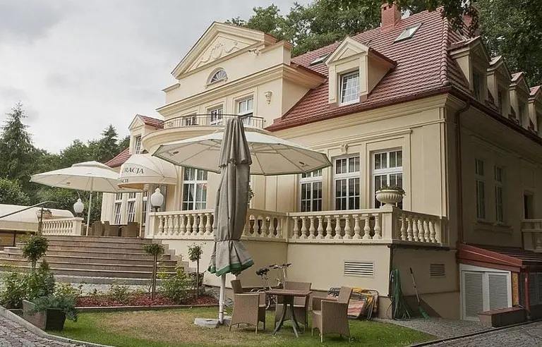 Dworek Admirał - OBIEKT ZAMKNIĘTY - zdjęcie 1