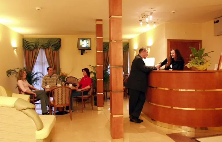 Hotel Abrava w Ciechocinku - photo 1