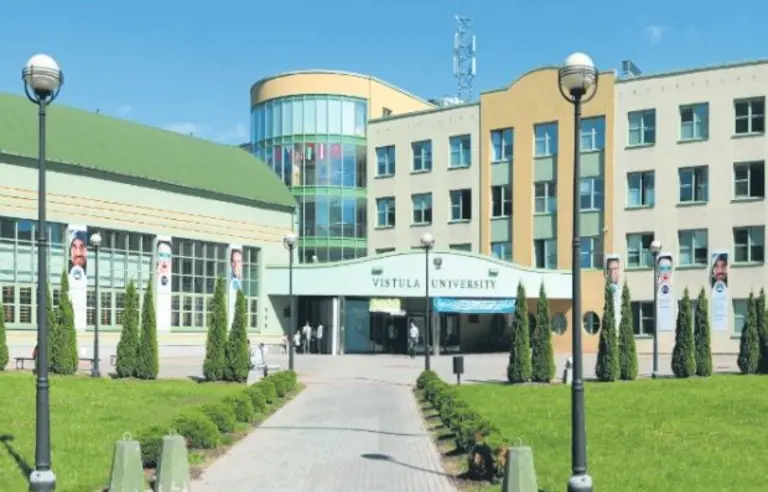 Akademia Finansów i Biznesu Vistula - photo 1