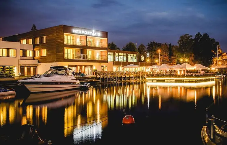 Hotel Port 110 - photo 1