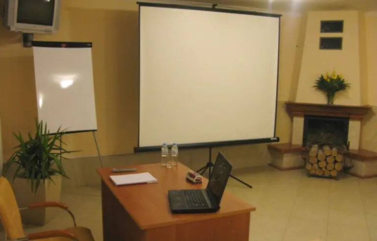 Zajazd i Ośrodek Konferencyjno - Wczasowy "Madohora" - zdjęcie 1