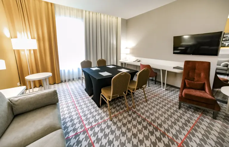 Hotel Metropolitan Rzeszów - photo 1