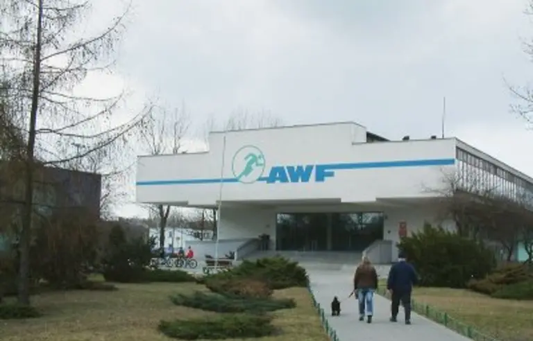 akademia wychowania fizycznego im. eugeniusza piaseckiego poznan obiekty szkoleniowe