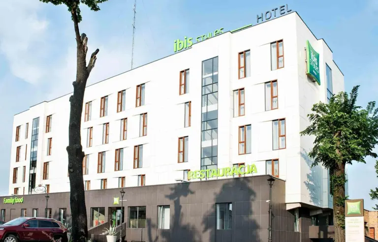 ibis Styles Gniezno Stare Miasto Gniezno budynek