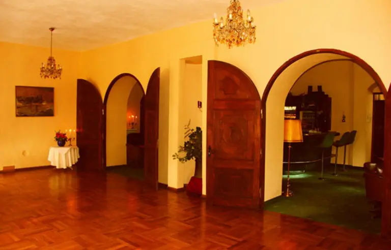 Hotel Podewils XV-w. Zamek Rycerski - zdjęcie 1