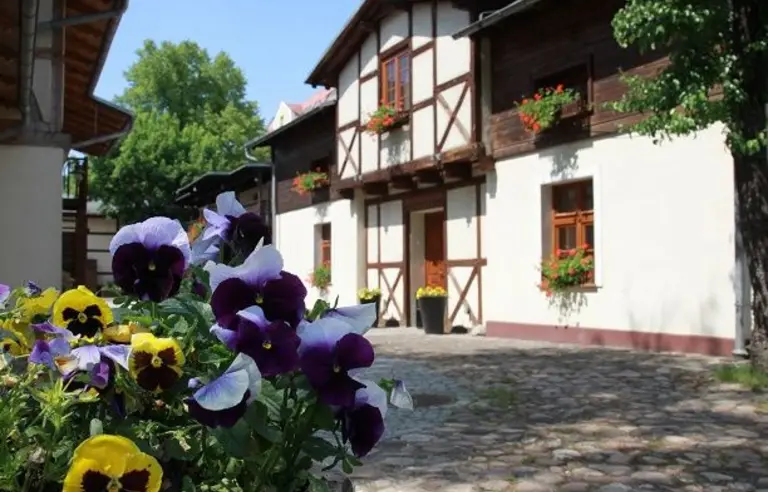 Hotel i Restauracja Zagroda Bamberska - OBIEKT ZAMKNIĘTY - zdjęcie 1