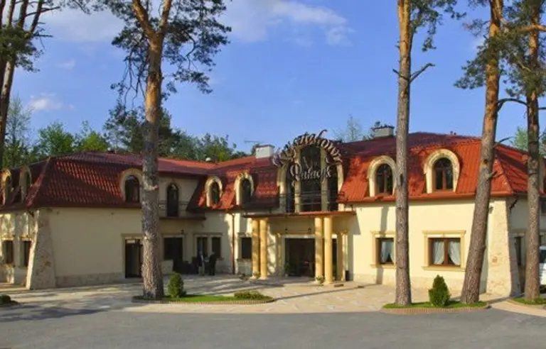 Kryształowy Pałacyk - zdjęcie 1