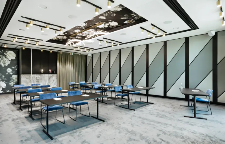 Hotel Moderno - photo 1