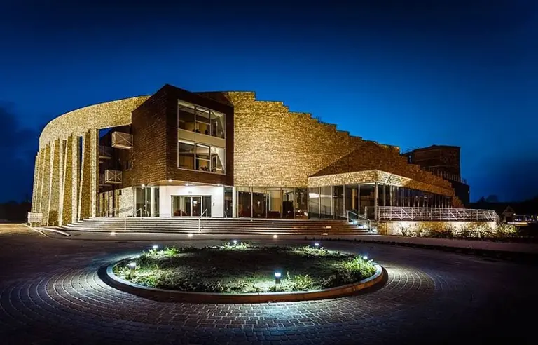 Hotel Vertigo - photo 1