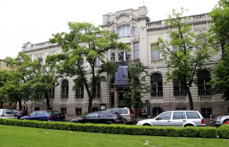 Park Miniatur Województwa Mazowieckiego - OBIEKT ZAMKNIĘTY - photo 1