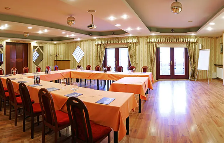 Hotel Restauracja Prestige - zdjęcie 1