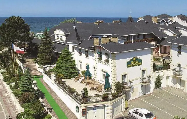 Hotel Meduza Mielno - zdjęcie 1