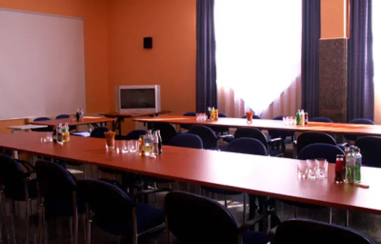 Hotel Sport Bełchatów - zdjęcie 1