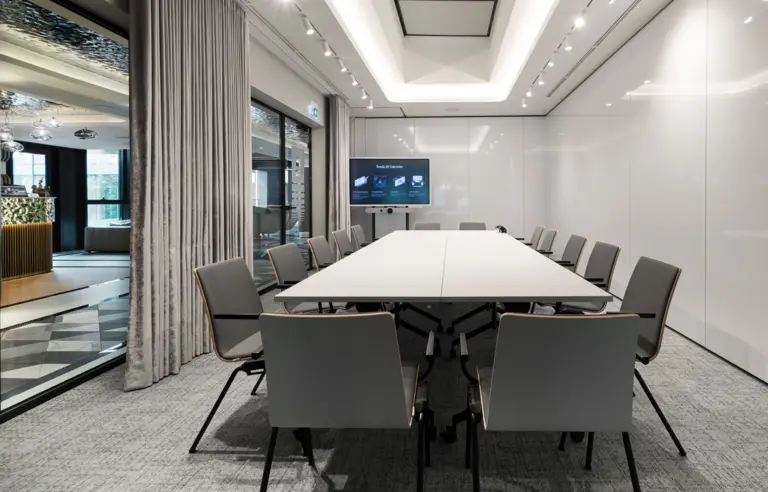 Wings Plaza - photo 1