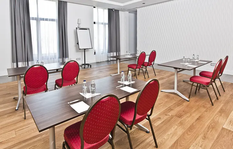 Mercure Wiązowna Brant - photo 1