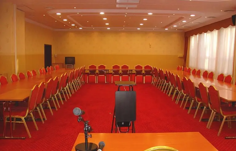 Hotel Boss Centrum Konferencyjno-Szkoleniowe - photo 1