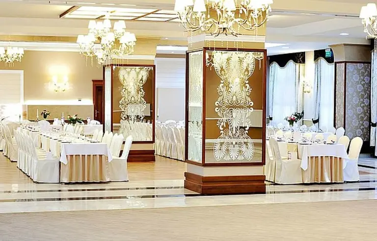 Hotel Trzy Róże - photo 1