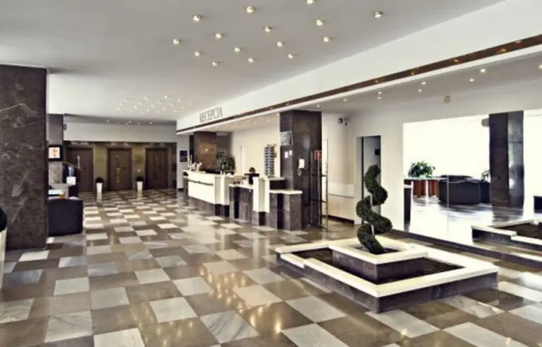 Hotel Światowit - ZAMKNIĘTY - zdjęcie 1