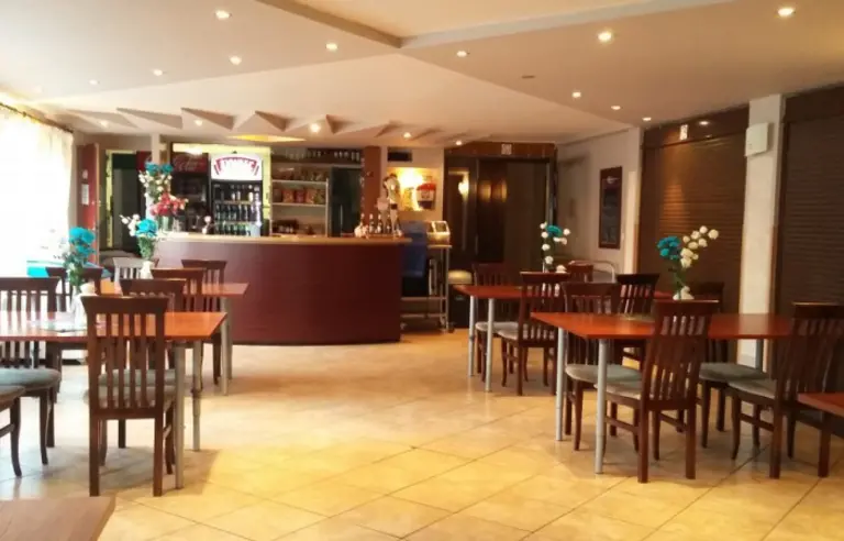 Restauracja u Piłkarzy - OBIEKT ZAMKNIĘTY - photo 1
