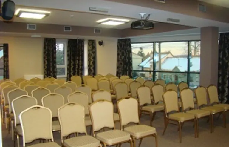 Hotel Niepołomice - zdjęcie 1