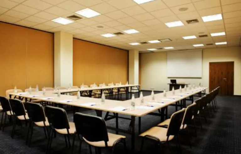 Hotel Krynica - photo 1