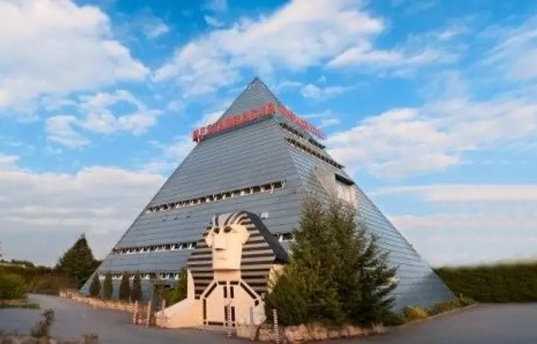 Centrum Piramida - photo 1