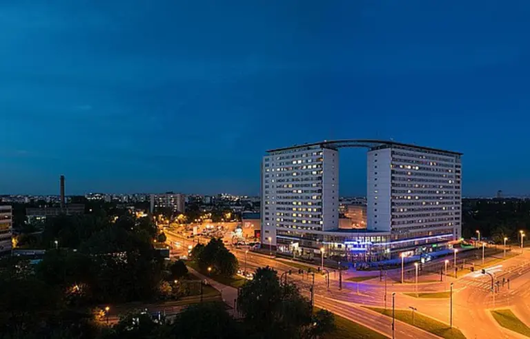 International Hotel - zdjęcie 1