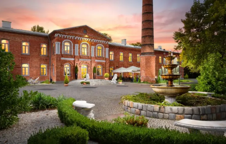 Royal Hotel Modlin - zdjęcie 1