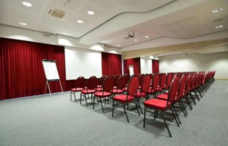 Hotel Poznański Centrum Konferencyjne Miralex - photo 1