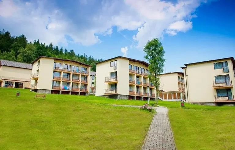 Dom Wczasowy Globus - photo 1