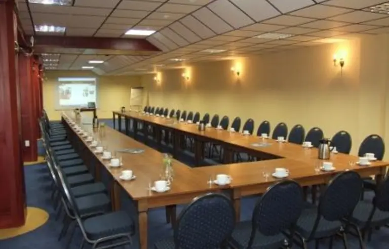 Manor Hotel - photo 1