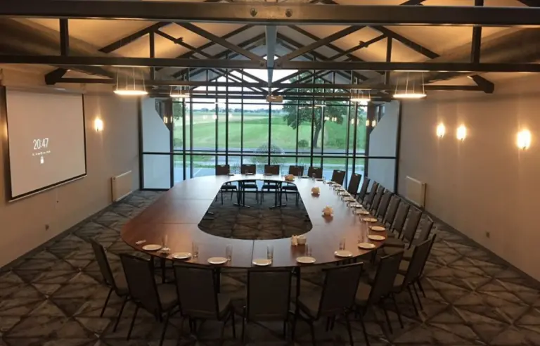 Hotel Węgierki - zdjęcie 1