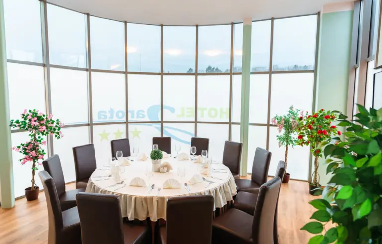 Hotel Jarota z Aquaparkiem - photo 1