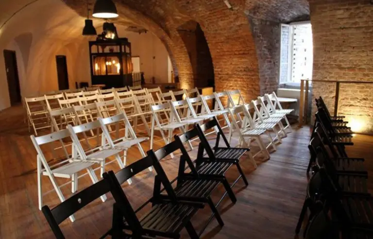 Hostel Luneta Warszawska - OBIEKT ZAMKNIĘTY - zdjęcie 1