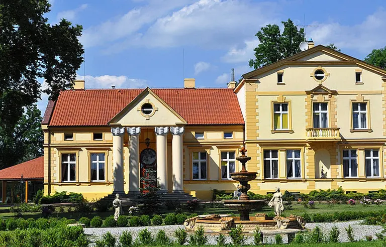 Pałac Piorunów - zdjęcie 1