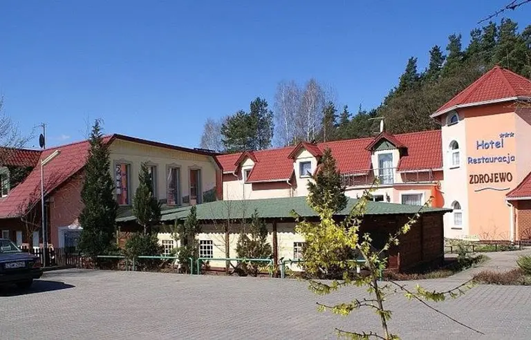 Hotel Restauracja Zdrojewo - photo 1