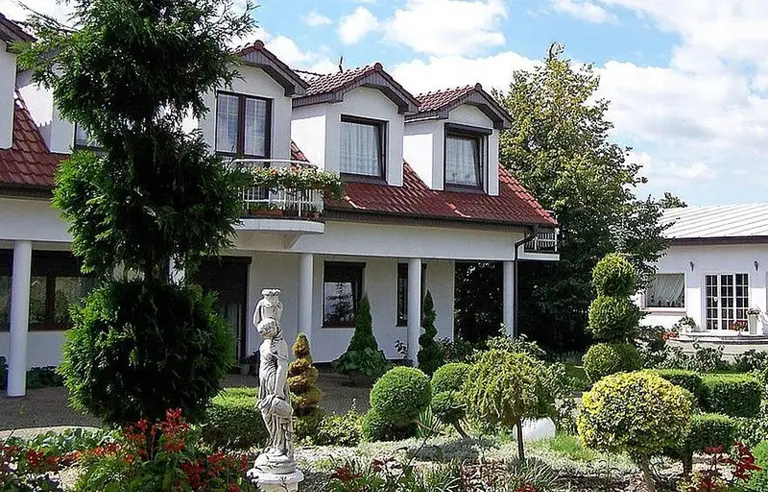 Hotel Acwador - photo 1