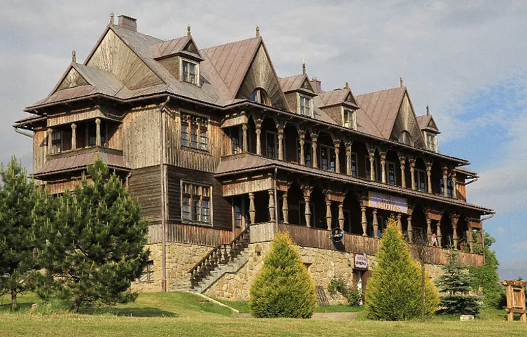 Osada Czorsztyn - OBIEKT ZAMKNIĘTY - zdjęcie 1