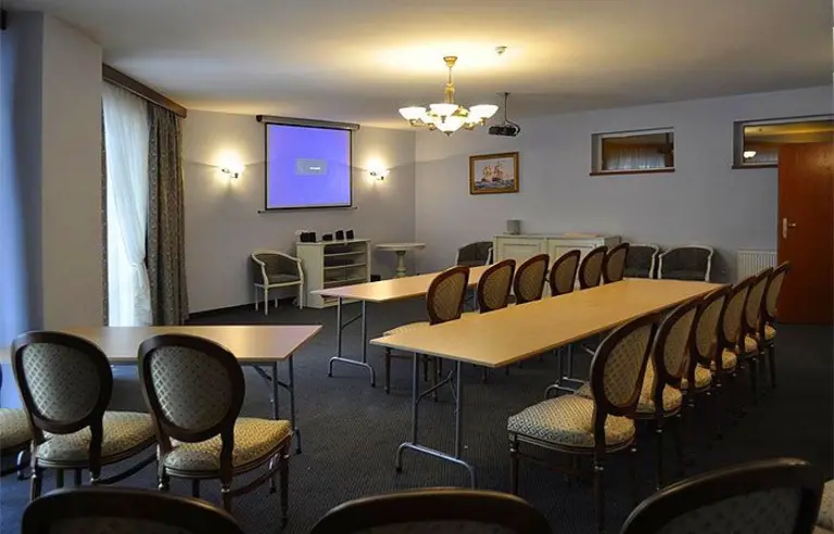 Hotel Restauracja Gala - OBIEKT ZAMKNIĘTY - zdjęcie 1