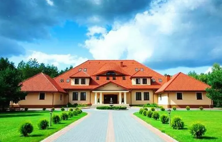 Hotel Dworek Tryumf - photo 1