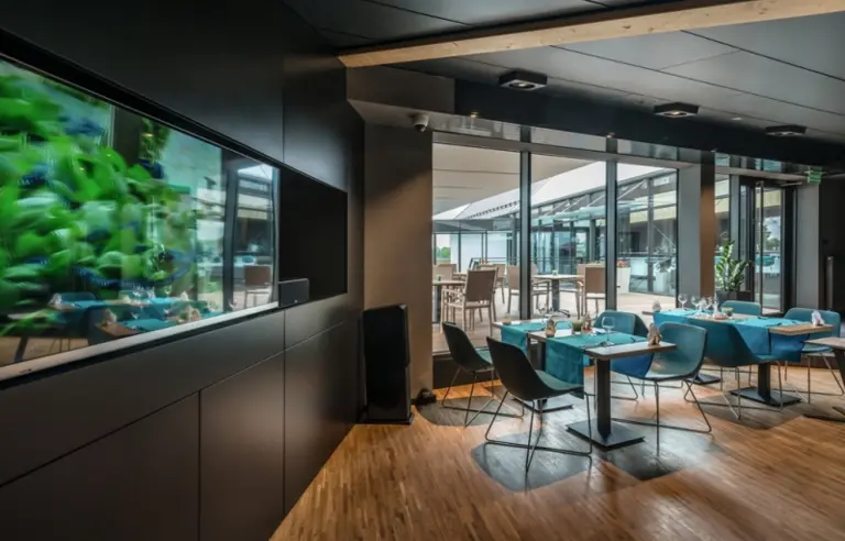 Regatta Hotel Restauracja Spa - zdjęcie 1