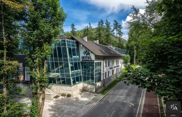 Hotel Murowanica - zdjęcie 1