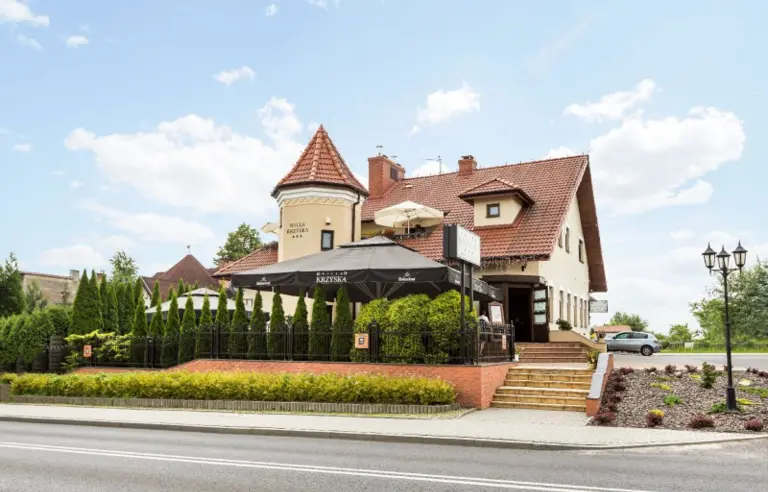 Hotel Krzyski - photo 1