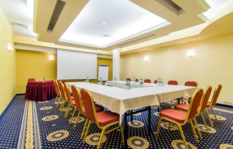 Hotel Windsor nad Zalewem Zegrzyńskim - photo 1