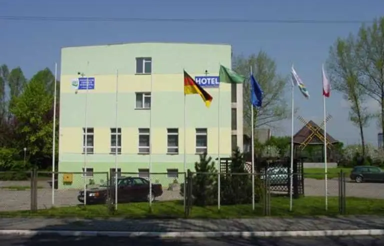 Zajazd Pod Wiatrakiem - zdjęcie 1